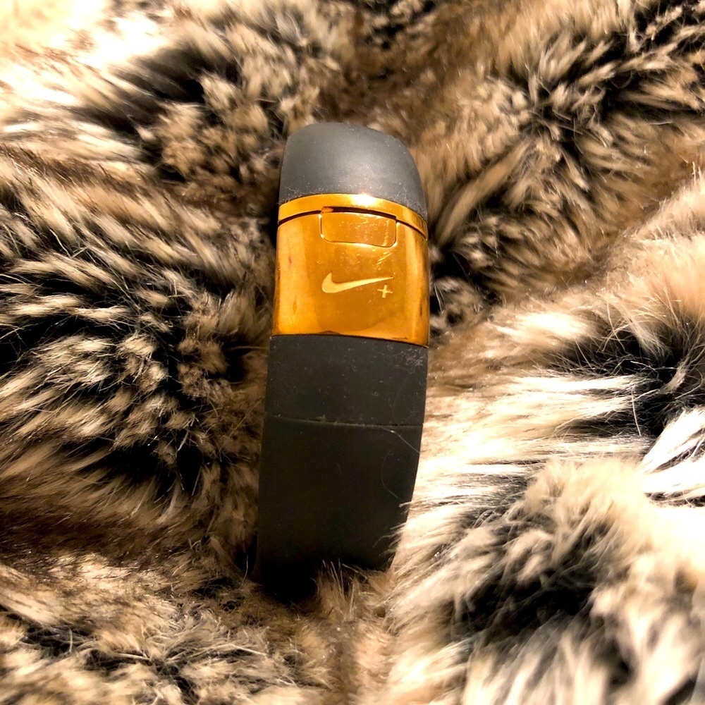Nike+ Fuelband SE Rose Gold limited edition